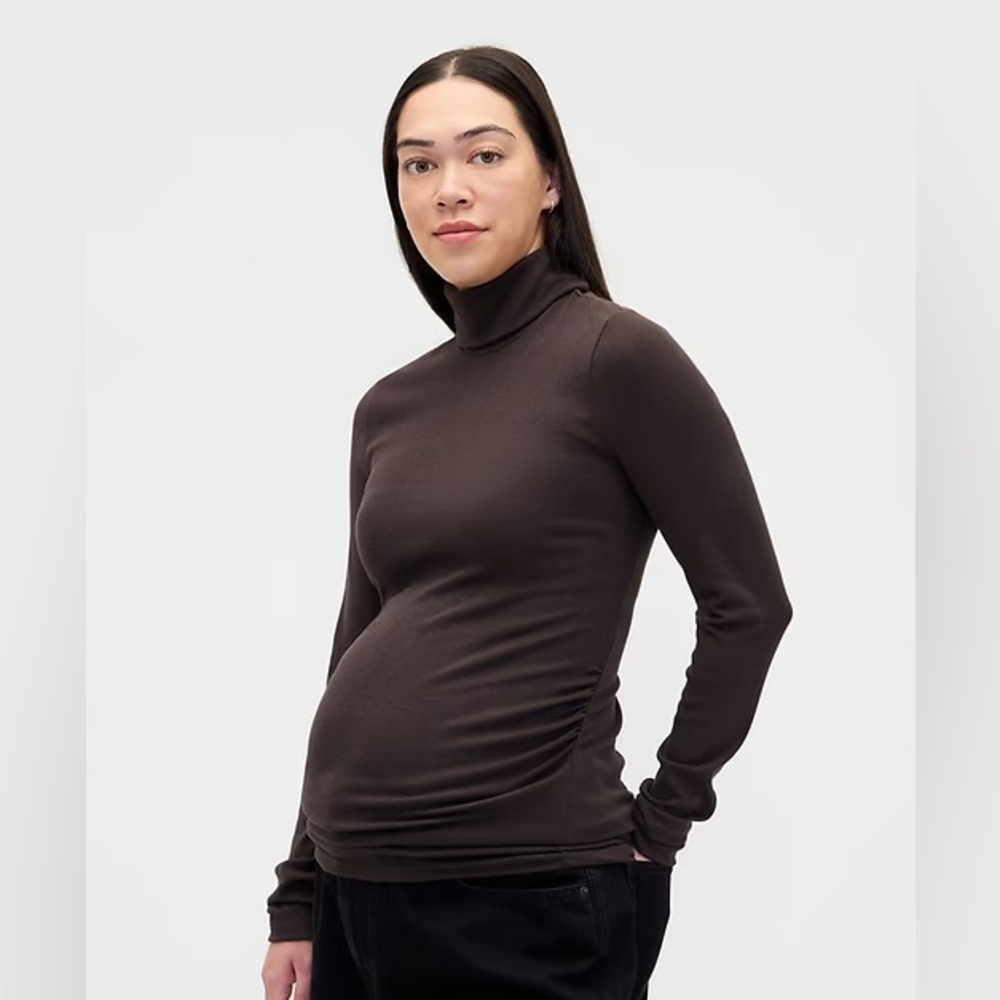 GAP Maternity Modern Turtleneck Long sleeve shirt Size M Brown